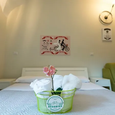 Bed&Bikerome Rooms-3